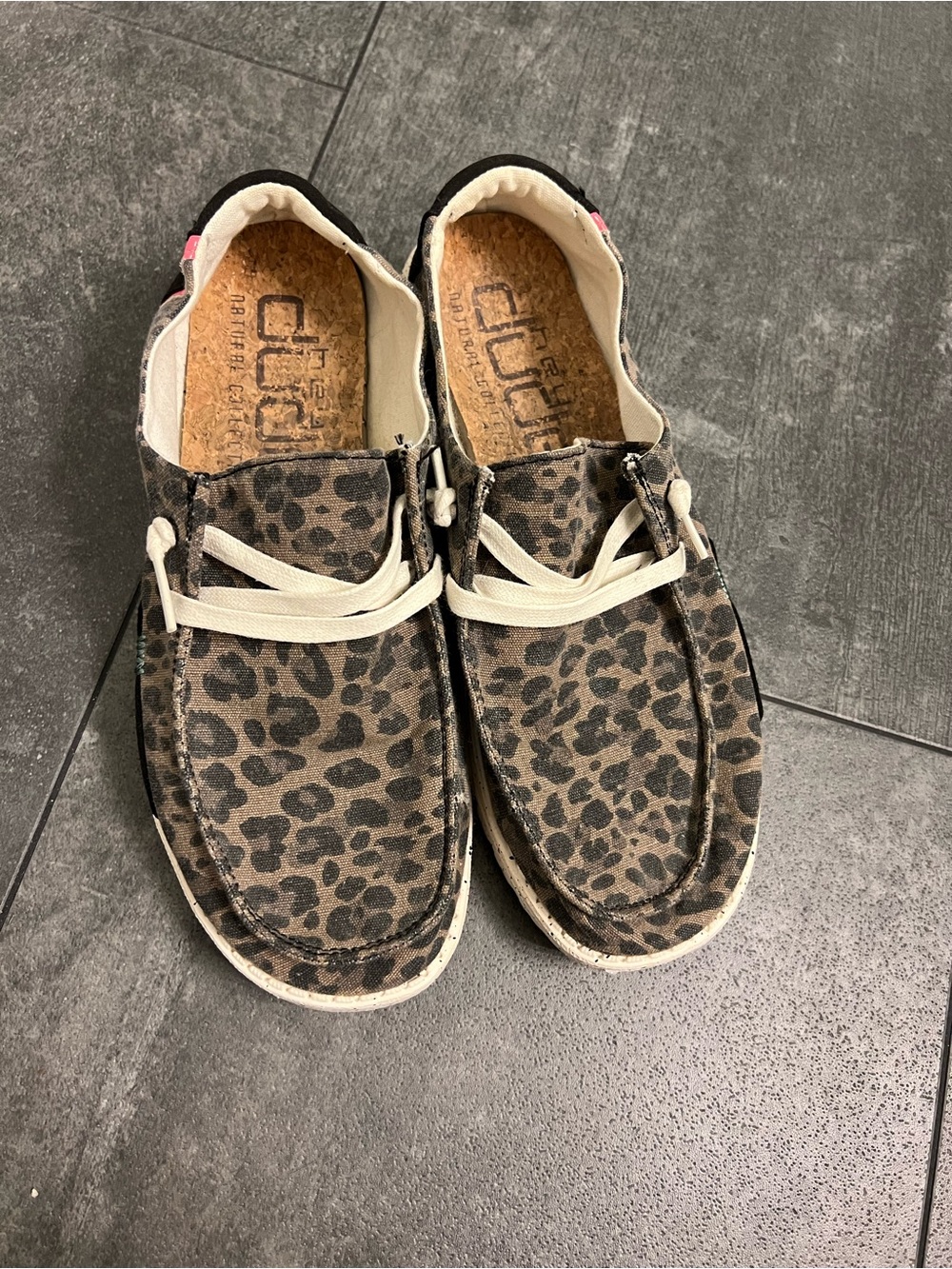 Women’s Leopard Hey Dudes